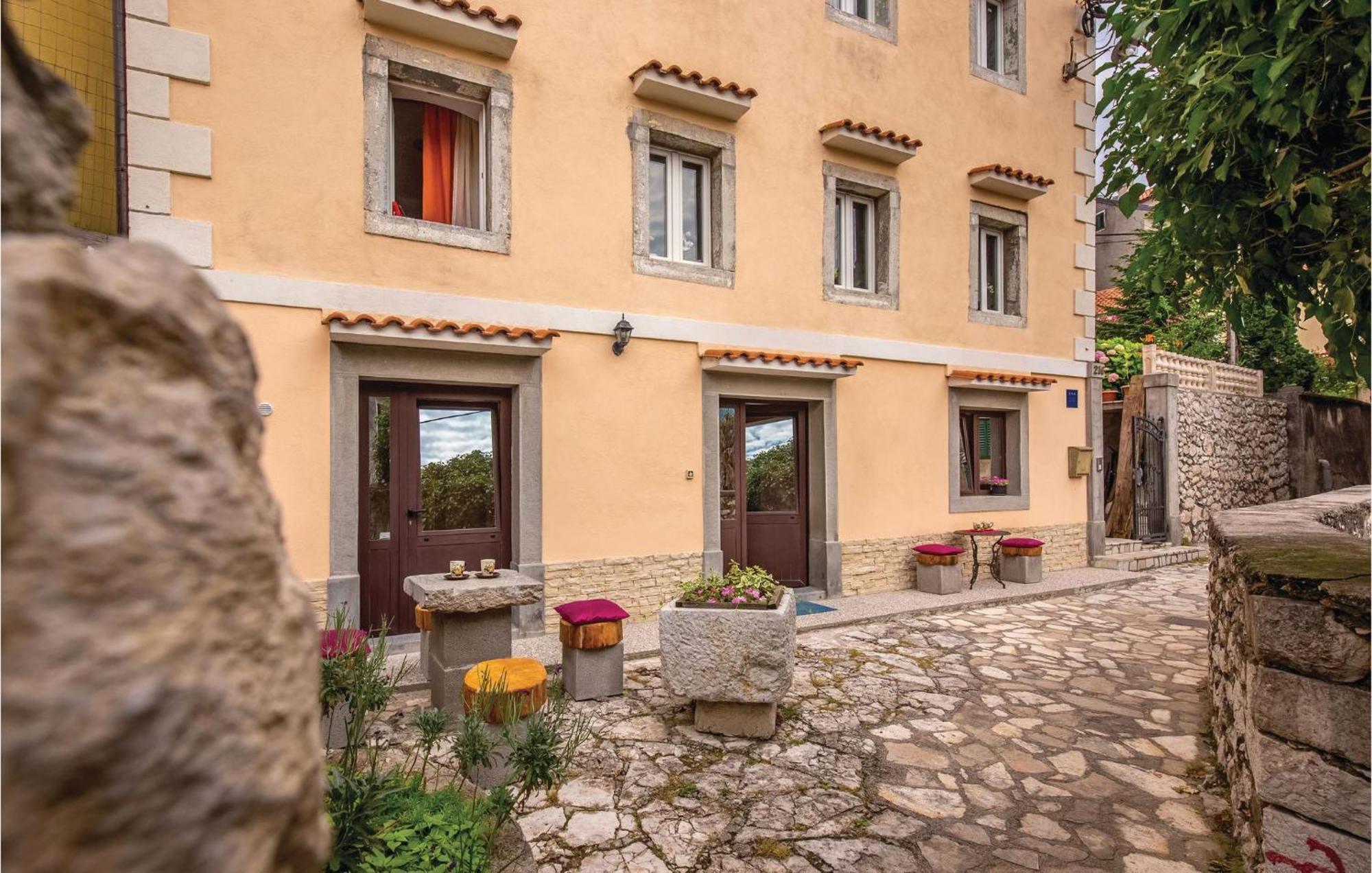 Stunning Apartment In Bakar With Kitchen Exterior foto